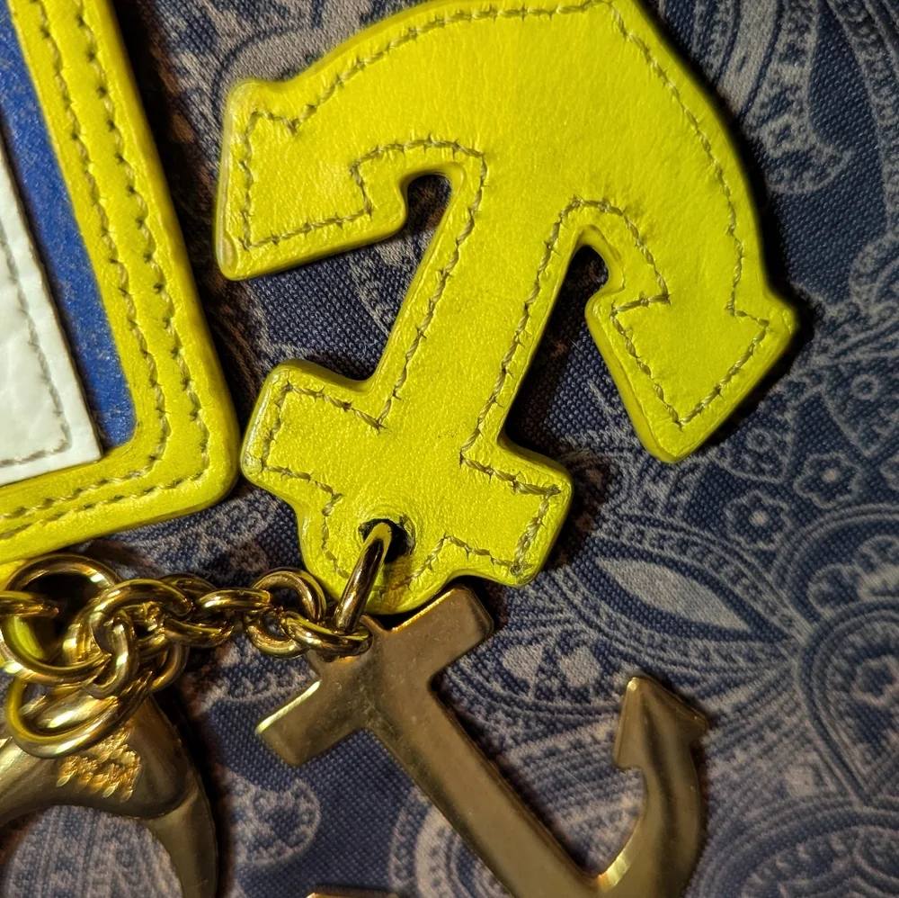 MCM Anchor Keychain - Picture 5 of 7